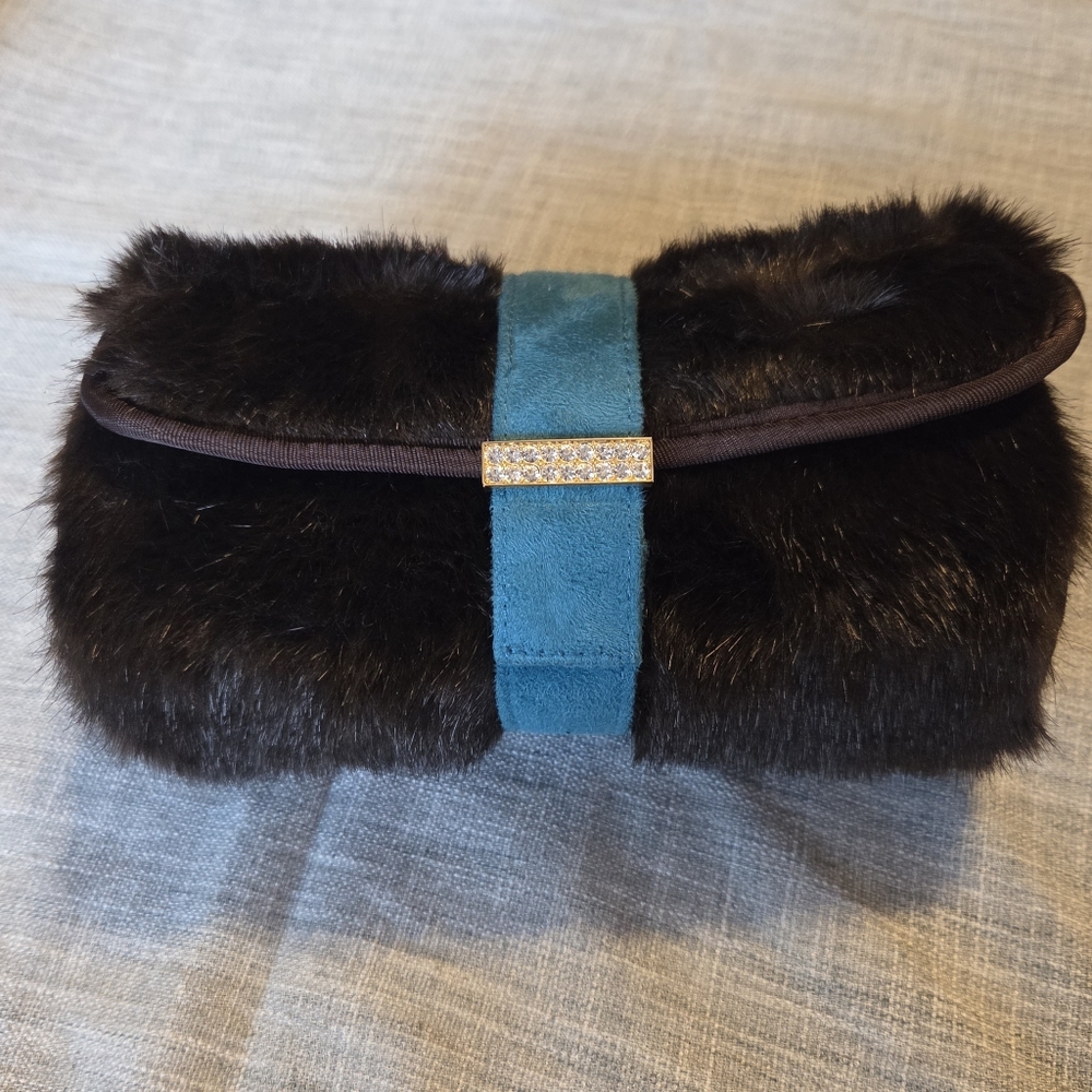 Stephanie Johnson Vintage Makeup Bag In Faux Fur And Teal with Rhinestones NWT